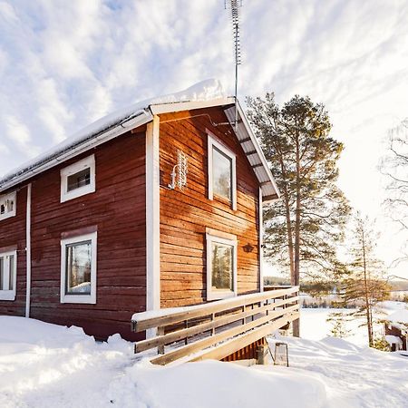 Kalix Riverside Inn, Farm Timbering المظهر الخارجي الصورة