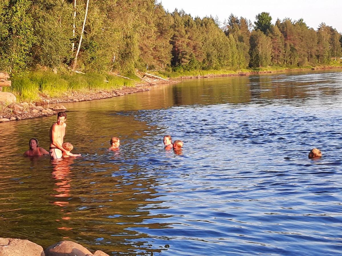 Kalix Riverside Inn, Farm Timbering المظهر الخارجي الصورة