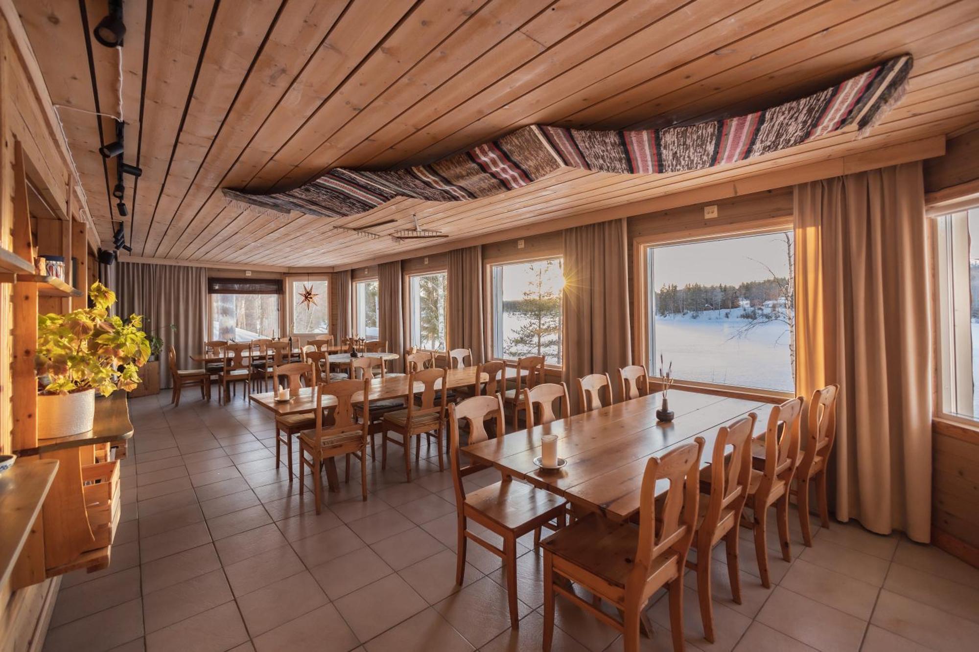 Kalix Riverside Inn, Farm Timbering المظهر الخارجي الصورة